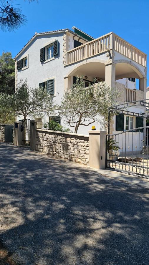 Apartments Serenity Supetar Extérieur photo