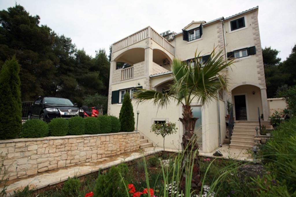 Apartments Serenity Supetar Extérieur photo
